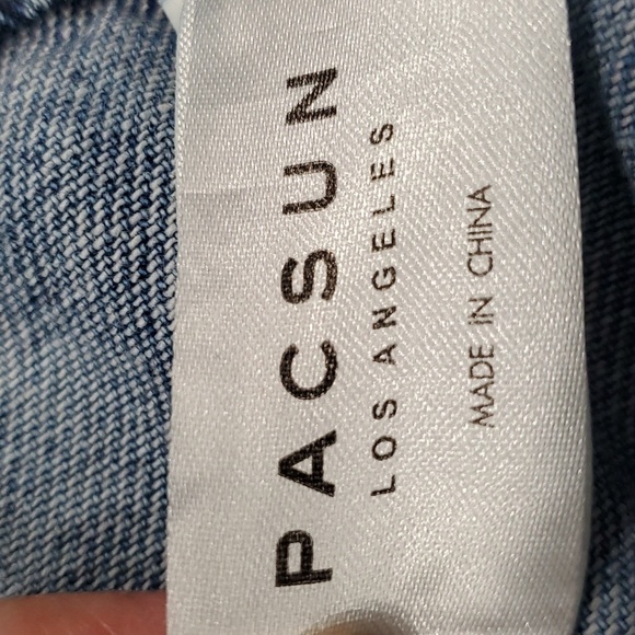 Pacson cargo vintage jeans, elastic in back of waist. Size small. Straight leg. - Picture 9 of 10